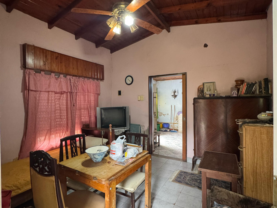 Pellegrini 2292, esquina Gandolfo, 2 Habitaciones Habitaciones, ,1 BañoBaño,Casa,Venta,Pellegrini 2292, esquina Gandolfo,1854