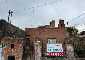 Pellegrini 2292, esquina Gandolfo, 2 Habitaciones Habitaciones, ,1 BañoBaño,Casa,Venta,Pellegrini 2292, esquina Gandolfo,1854 Pellegrini 2292, esquina Gandolfo, 2 Habitaciones Habitaciones, ,1 BañoBaño,Casa,Venta,Pellegrini 2292, esquina Gandolfo,1854
