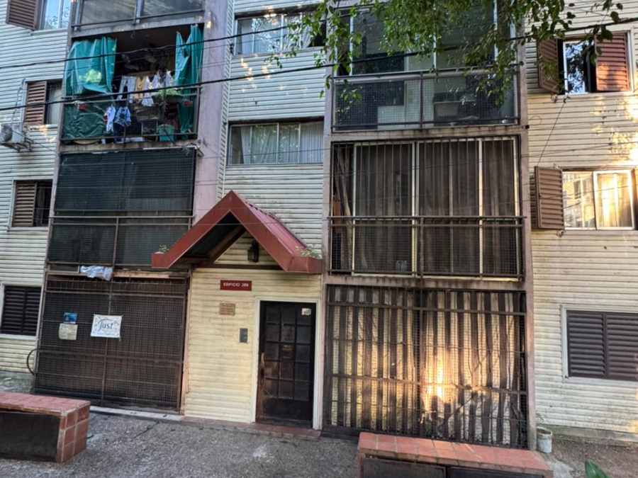Barrio Mil Viviendas, 2 Habitaciones Habitaciones, ,1 BañoBaño,Departamento,Venta,Barrio Mil Viviendas,1889